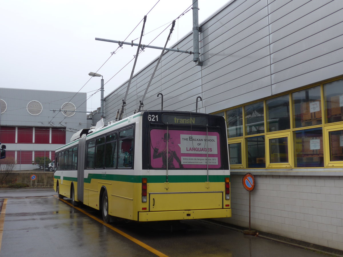 (186'681) - transN, La Chaux-de-Fonds - Nr. 621 - NAW/Hess Gelenktrolleybus (ex TN Neuchtel Nr. 121) am 25. November 2017 in Marin, Dpt