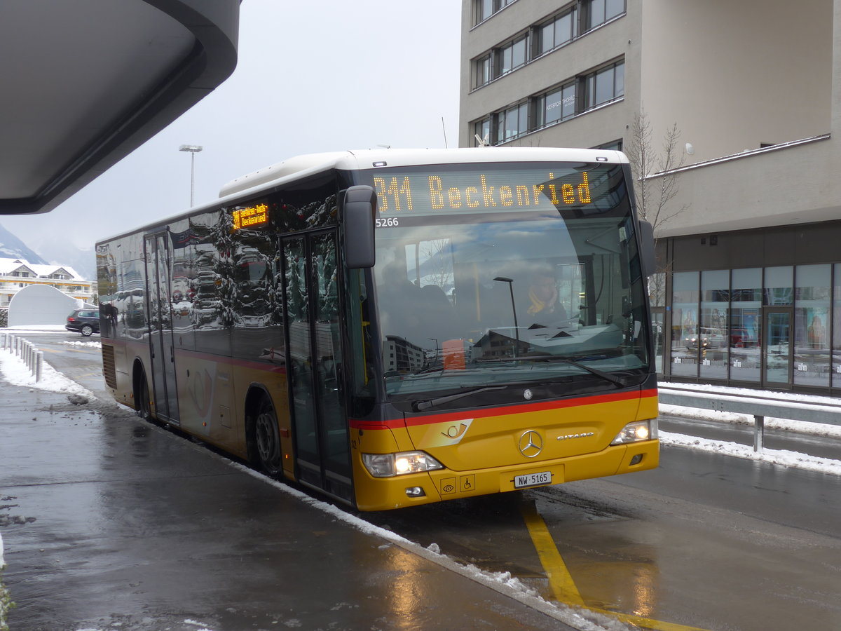 (186'815) - Thepra, Stans - Nr. 32/NW 5165 - Mercedes am 9. Dezember 2017 in Stans, Lnderpark