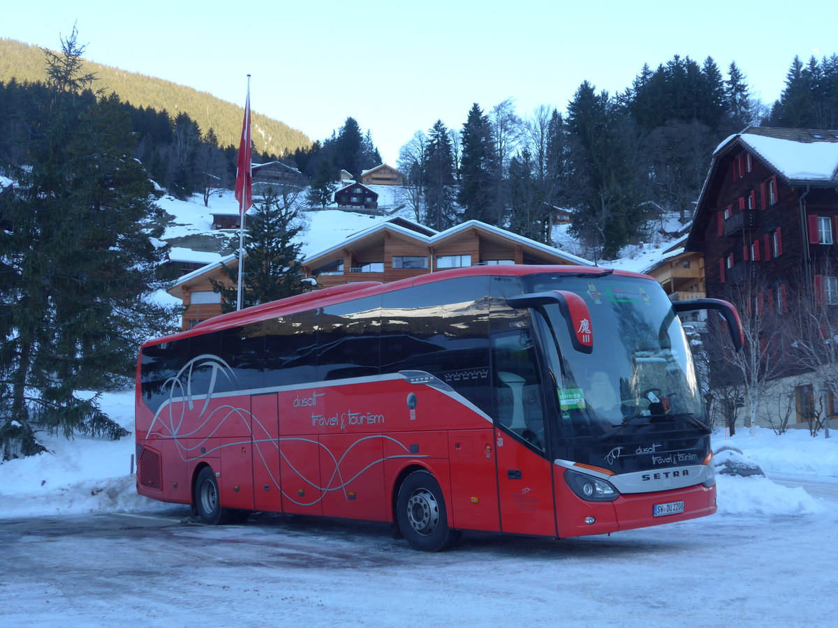 (187'300) - Aus Deutschland: Dusolt, Bergrheinfeld - SW-DU 2208 - Setra am 24. Dezember 2017 in Grindelwald, Car-Parkplatz