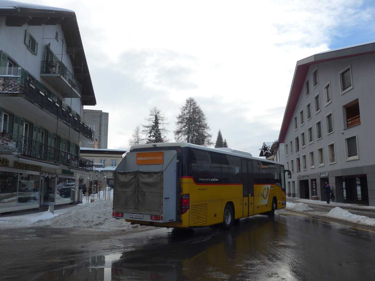 (187'557) - PostAuto Graubnden - GR 168'606 - Setra am 1. Januar 2018 in Lenzerheide, Post