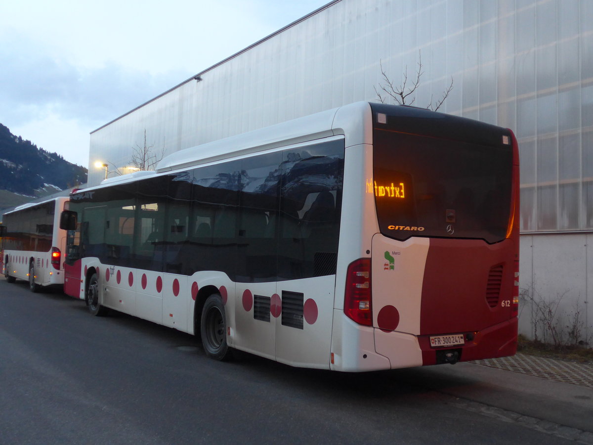 (187'676) - TPF Fribourg (Wieland 76) - Nr. 612/FR 300'241 - Mercedes am 7. Januar 2018 beim Bahnhof Frutigen