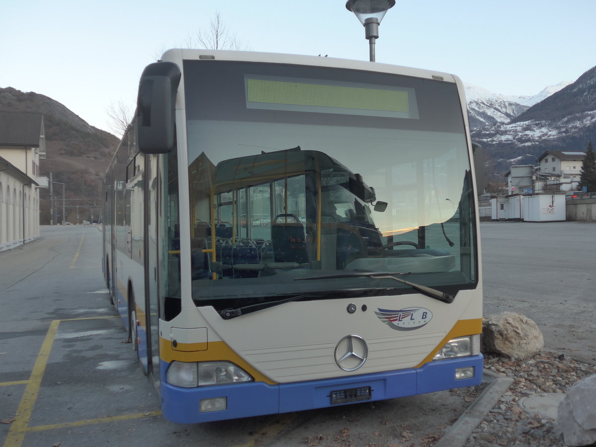 (187'962) - LLB Susten - Nr. 11 - Mercedes (ex TC La Chaux-de-Fonds Nr. 218) am 14. Januar 2018 in Leuk, Garage