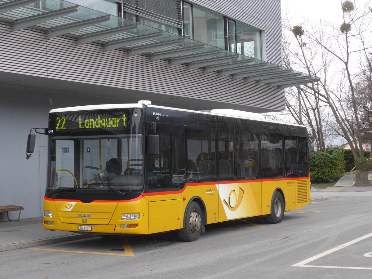 (188'099) - Gessinger, Bad Ragaz - SG 8757 - MAN/Gppel am 3. Februar 2018 beim Bahnhof Landquart