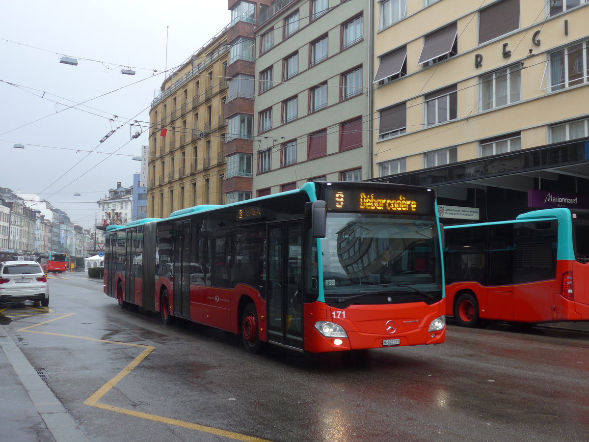 (188'684) - VB Biel - Nr. 171/BE 821'171 - Mercedes am 15. Februar 2018 beim Bahnhof Biel