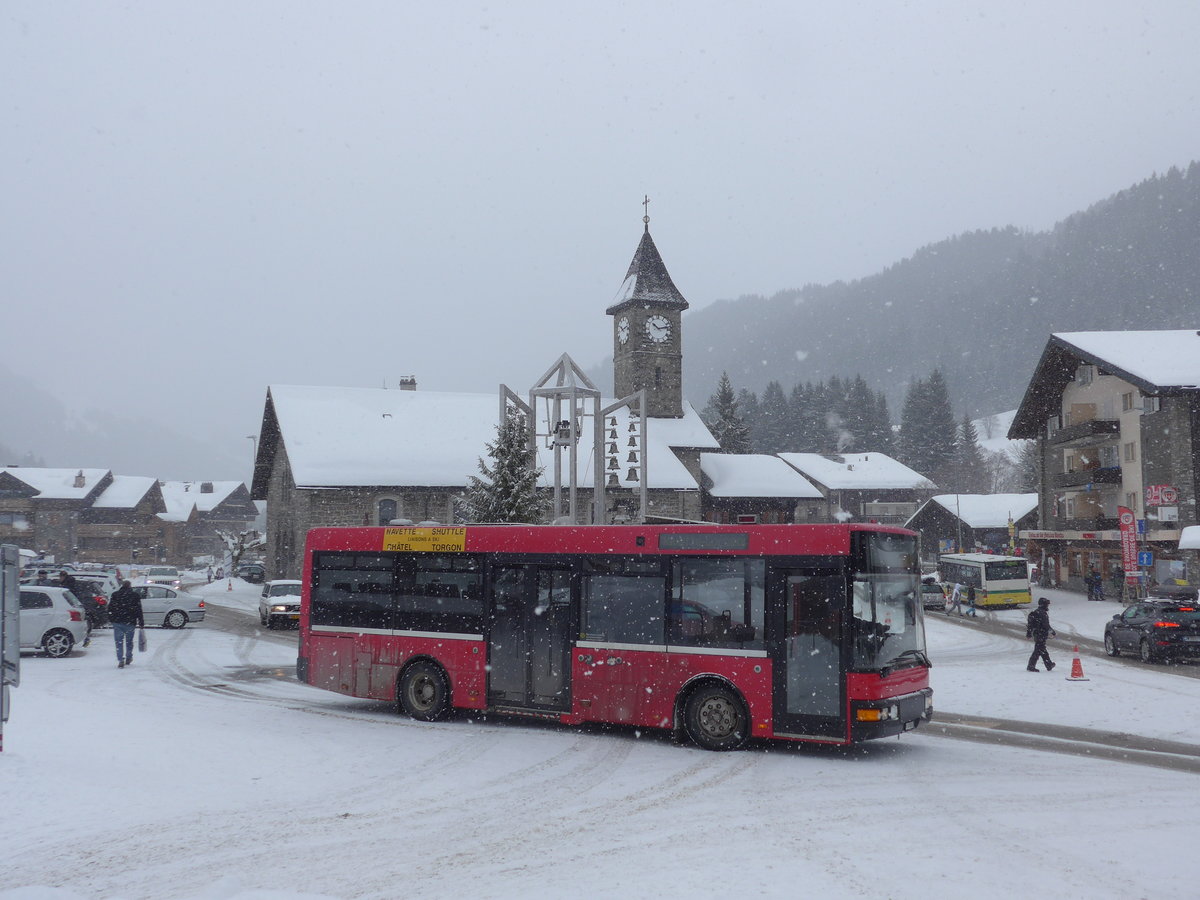 (189'002) - Tlmorgins, Morgins - VS 410'452 - MAN/Berkhof (ex Dysli, Bern Nr. 467; ex Bernmobil, Bern Nr. 452) am 3. Mrz 2018 in Morgins, Post