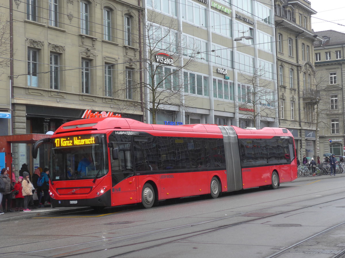 (189'435) - Bernmobil, Bern - Nr. 871/BE 832'871 - Volvo am 17. Mrz 2018 beim Bahnhof Bern