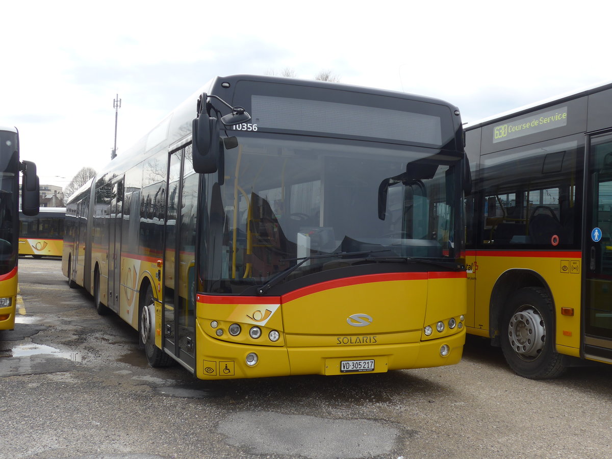 (189'970) - CarPostal Ouest - VD 305'217 - Solaris am 2. April 2018 in Yverdon, Garage