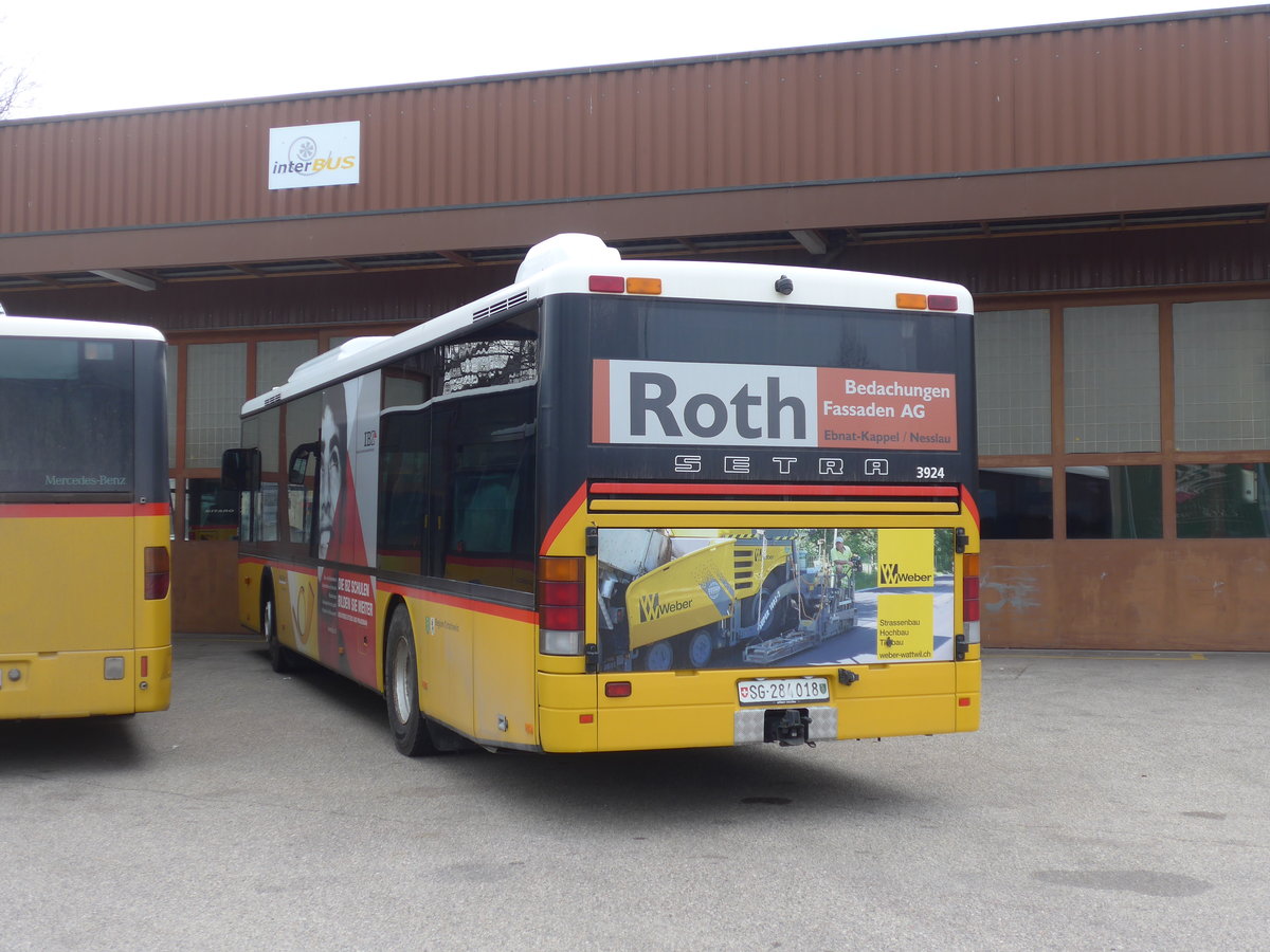 (189'976) - PostAuto Ostschweiz - SG 284'018 - Setra am 2. April 2018 in Yverdon, Garage