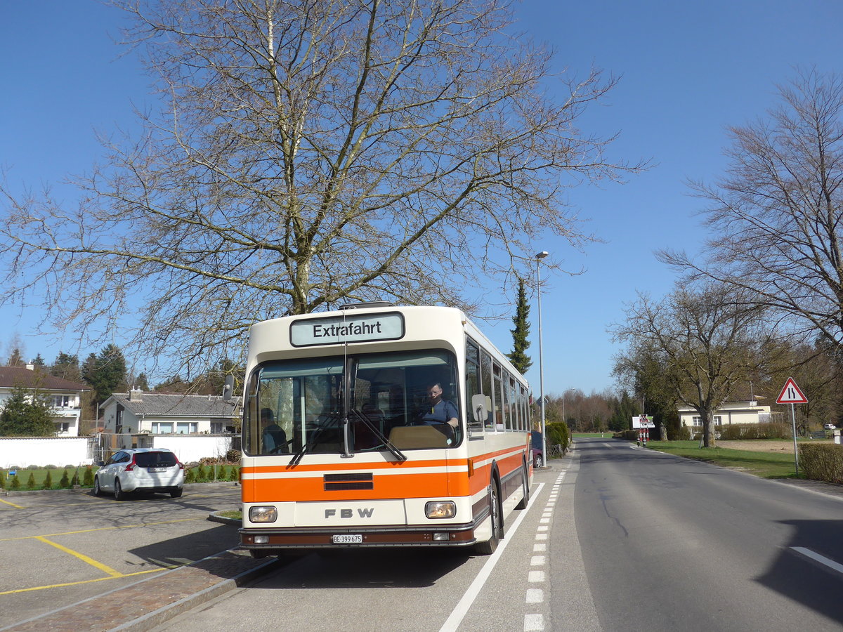 (190'072) - Wegmller, Mnsingen - BE 399'675 - FBW/R&J (ex Bamert, Wollerau) am 7. April 2018 in Kernenried, Gasthof Lwen