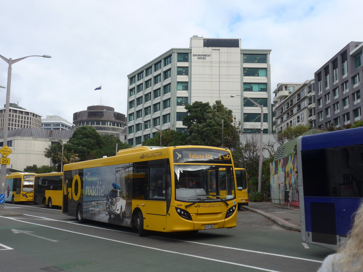 (191'619) - GO Wellington - Nr. 4239/GYE362 - Alexander Dennis/KiwiBus am 27. April 2018 beim Bahnhof Wellington