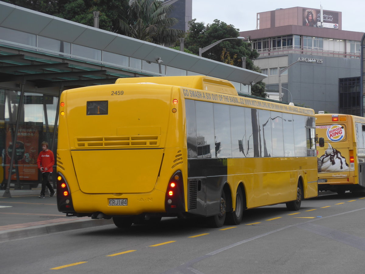 (191'682) - GO Wellington - Nr. 2459/CRJ104 - MAN/Designline am 27. April 2018 beim Bahnhof Wellington