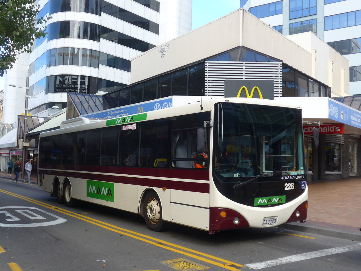 (191'726) - Mana Coach, Wellington - Nr. 228/DZG343 - MAN/Designline (ex Howick&Eastern Buses, East Tamaki Nr. 228) am 27. April 2018 in Wellington