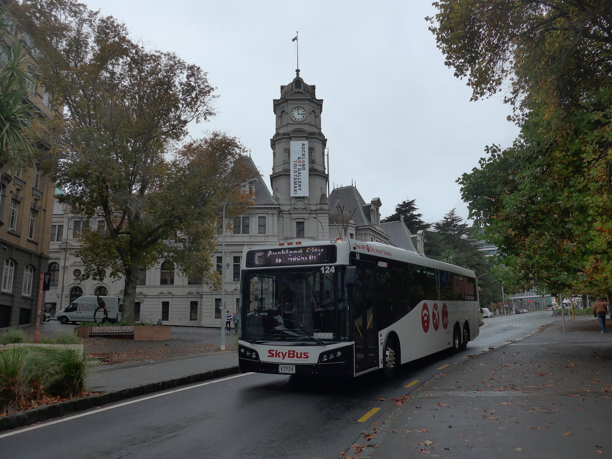 (192'122) - SkyBus, Auckland - Nr. 124/KTP24 - MAN/Bustech am 30. April 2018 in Auckland