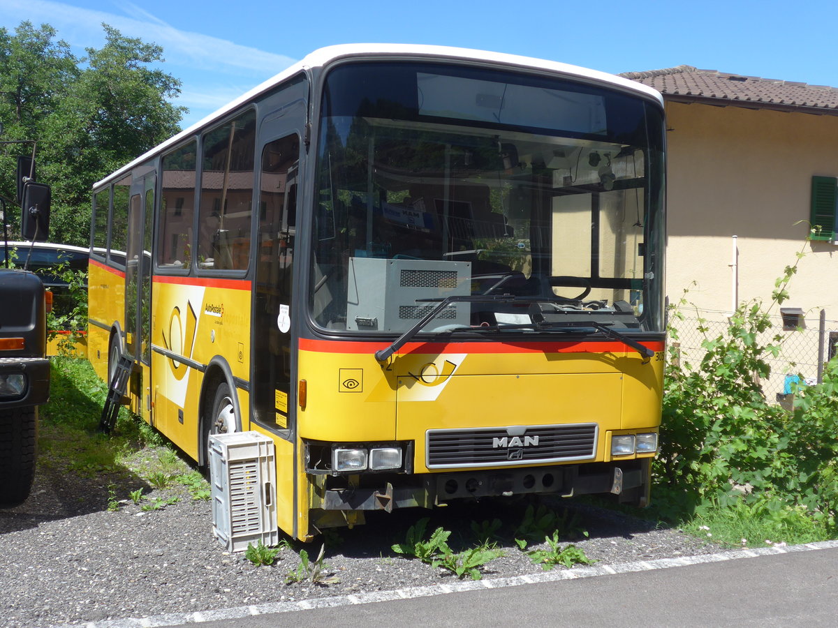 (193'821) - AutoPostale Ticino - Nr. 305 - MAN/Lauber (ex Autopostale, Croglio; ex Feretti, Sessa) am 9. Juni 2018 in Maroggia, Garage Merzaghi