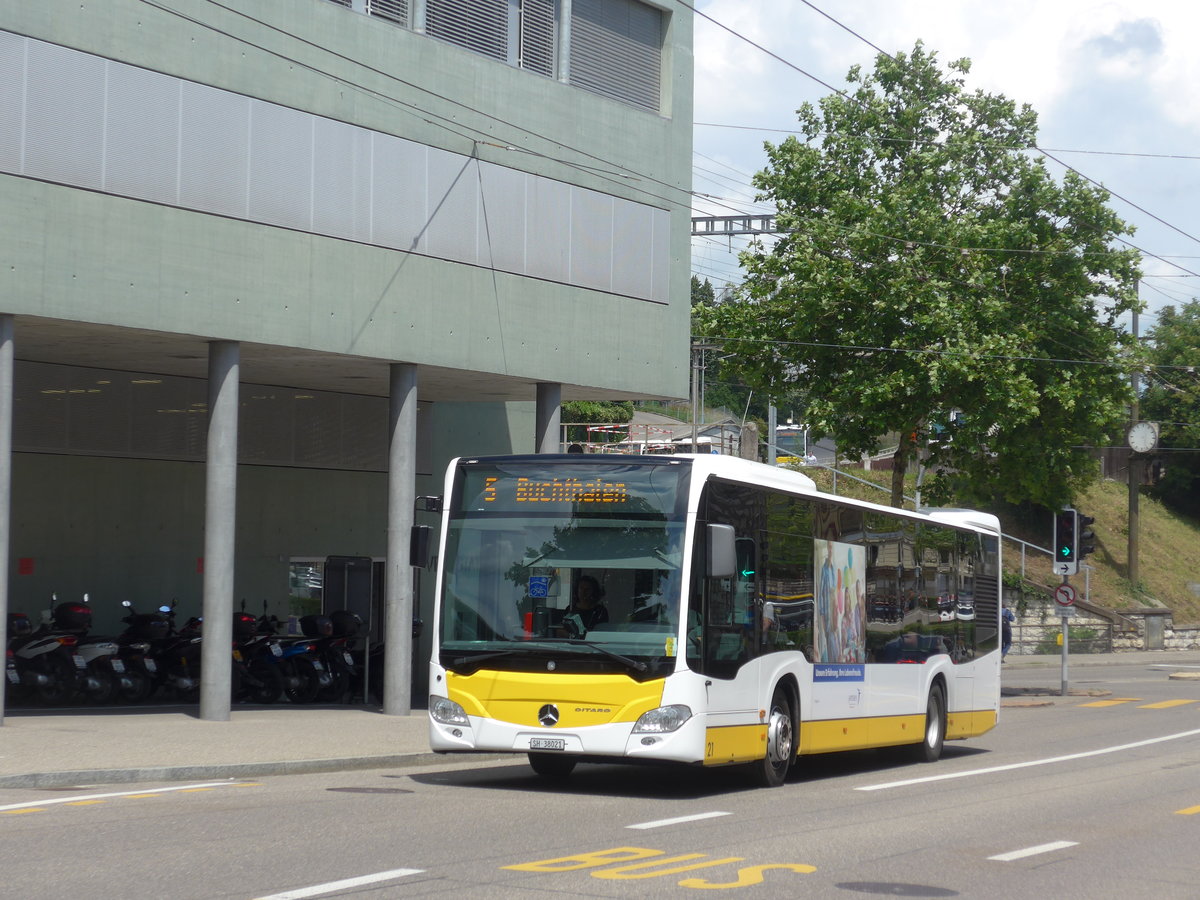 (193'917) - VBSH Schaffhausen - Nr. 21/SH 38'021 - Mercedes am 10. Juni 2018 beim Bahnhof Schaffhausen