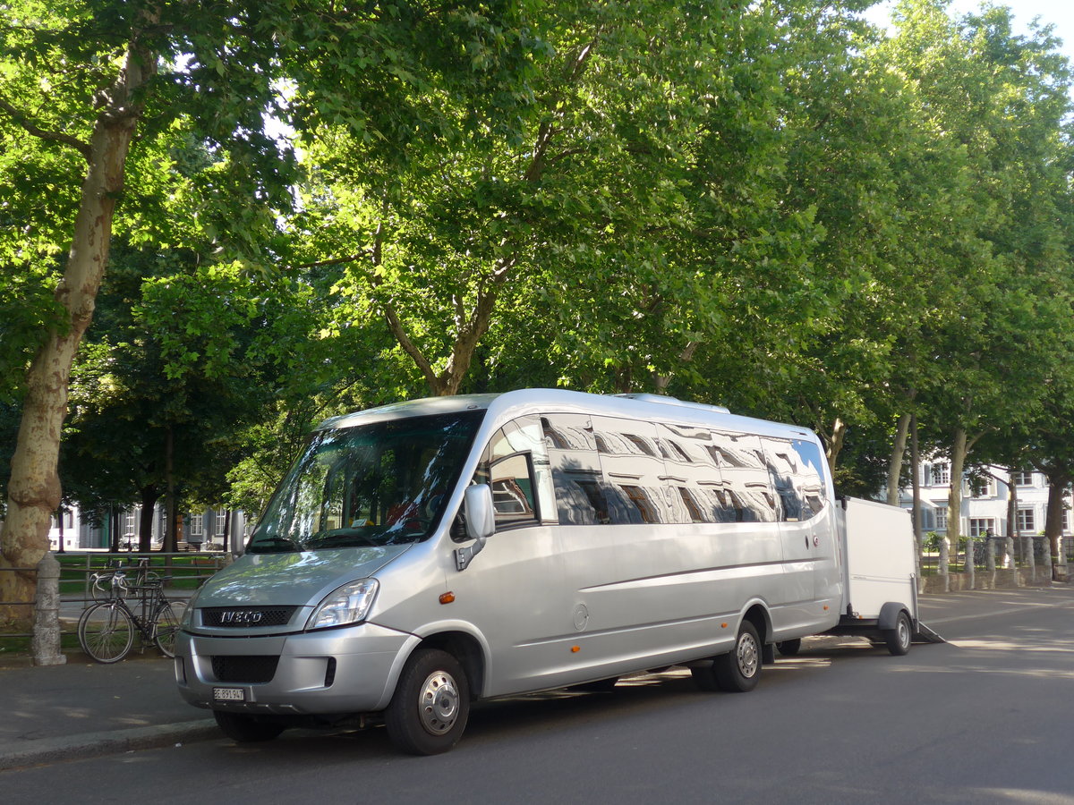 (194'020) - Scheiben, Emmenmatt - BE 891'947 - Iveco am 16. Juni 2018 in Basel, Petersplatz