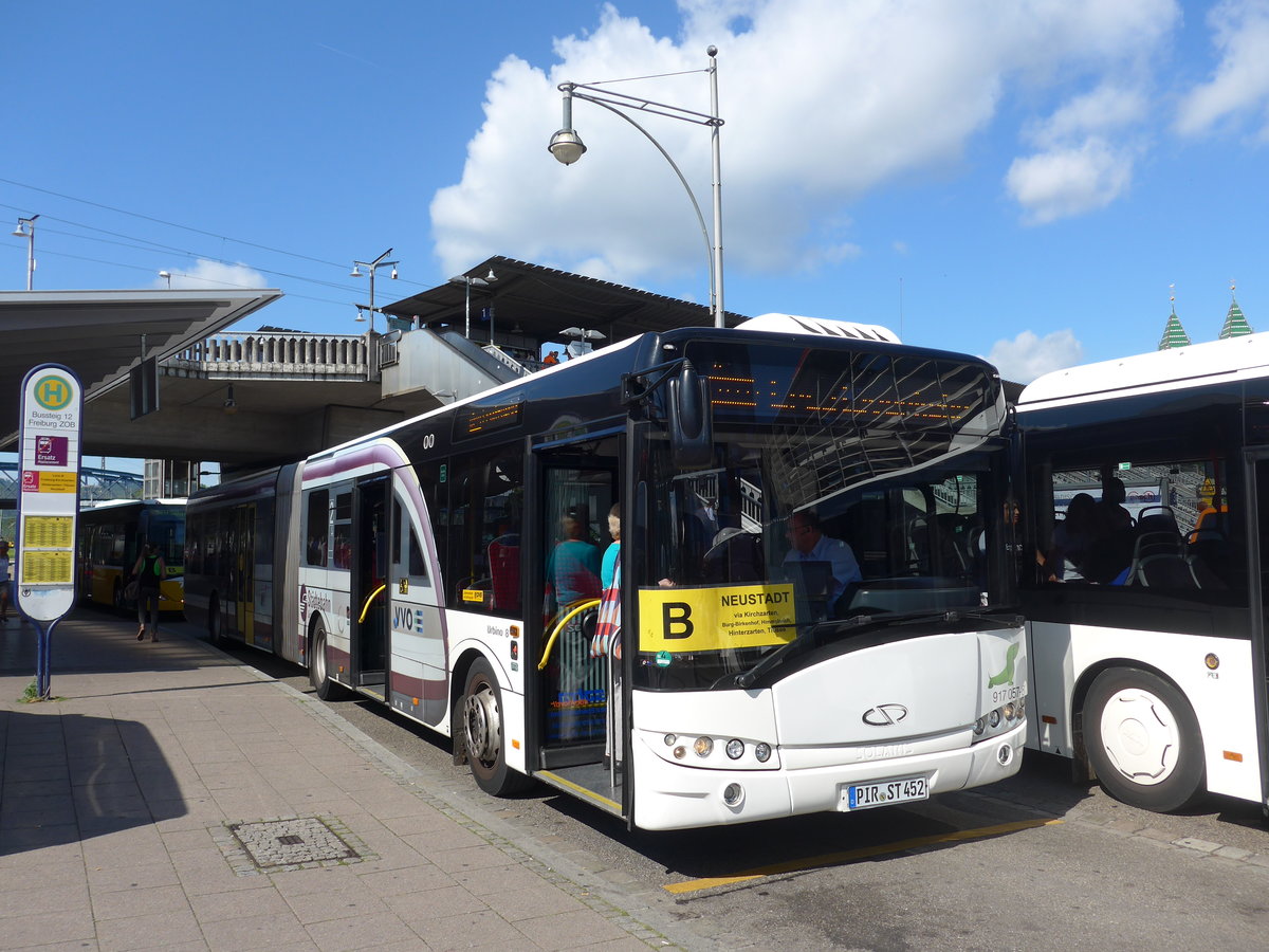 (194'153) - Satra, Kesselsdorf - Nr. 917'057/PIR-ST 452 - Solaris am 18. Juni 2018 beim Bahnhof Freiburg