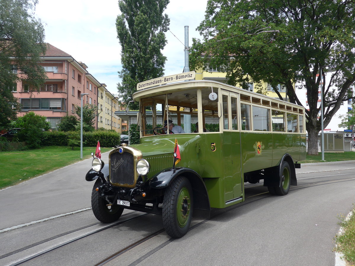 (194'353) - SVB Bern (Bernmobil historique) - Nr. 5/BE 29'005 - Saurer am 24. Juni 2018 in Bern, Weissenbhl