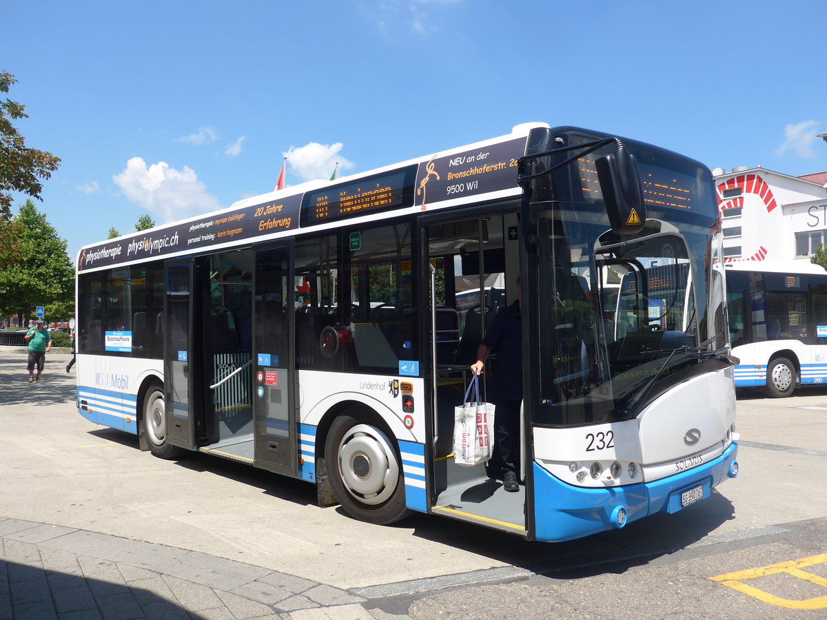 (194'581) - WilMobil, Wil - Nr. 232/SG 390'767 - Solaris am 7. Juli 2018 beim Bahnhof Wil