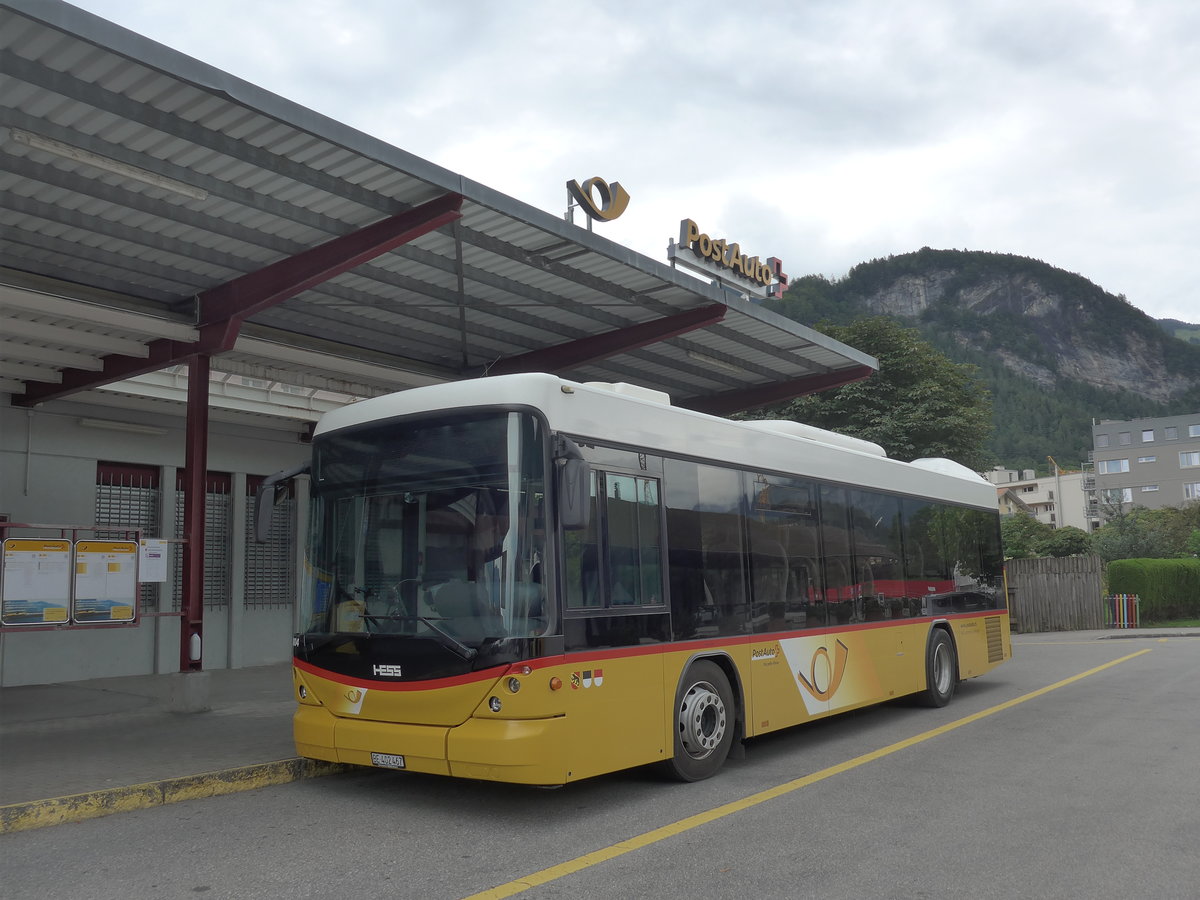 (194'996) - AVG Meiringen - Nr. 67/BE 402'467 - Scania/Hess (ex Nr. 76; ex Steiner, Messen) am 21. Juli 2018 in Meiringen, Postautostation