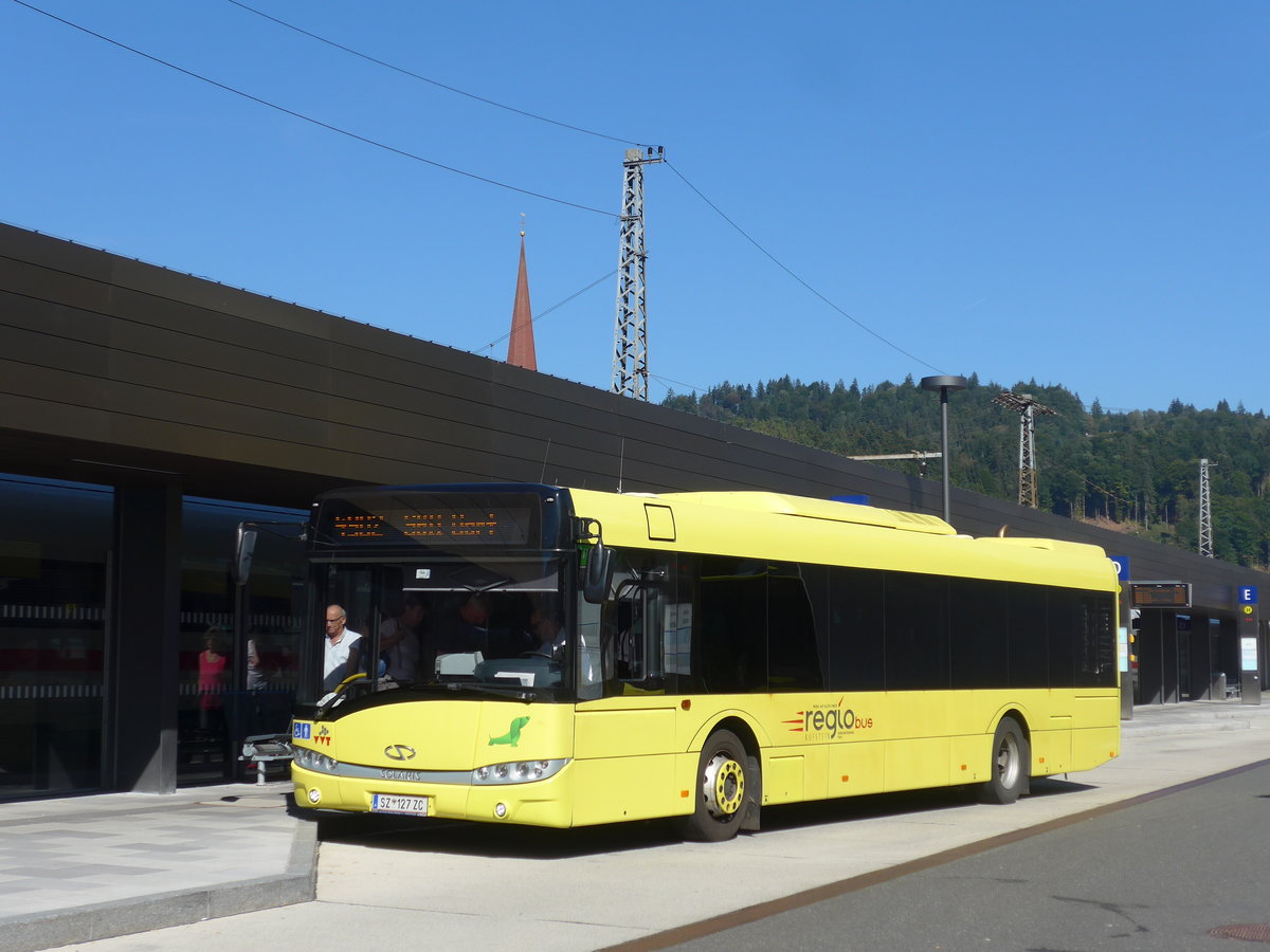 (196'928) - Ledermair, Schwaz - SZ 127 ZC - Solaris am 12. September 2018 beim Bahnhof Kufstein