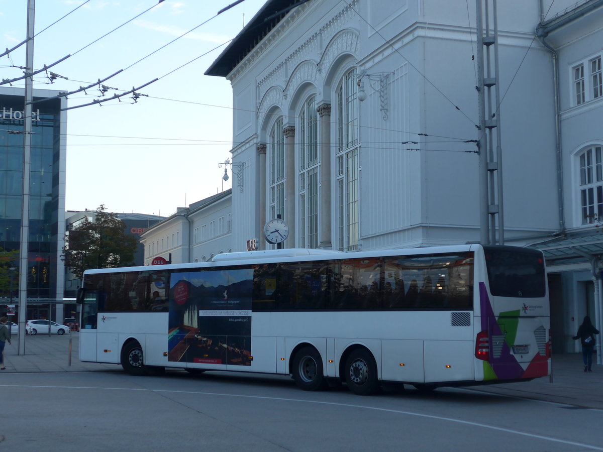 (197'019) - PostBus - BD 14'451 - Mercedes am 13. September 2018 beim Bahnhof Salzburg