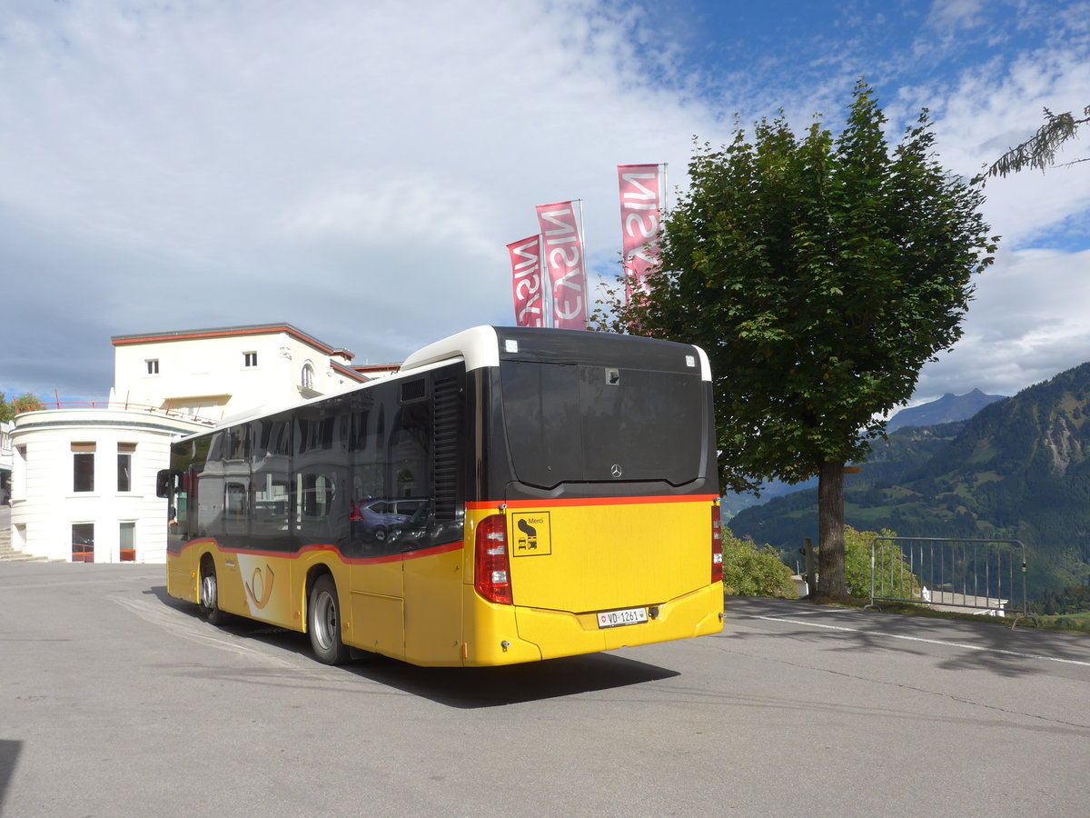 (197'944) - TPC Aigle - VD 1261 - Mercedes am 23. September 2018 beim Bahnhof Leysin-Feydey