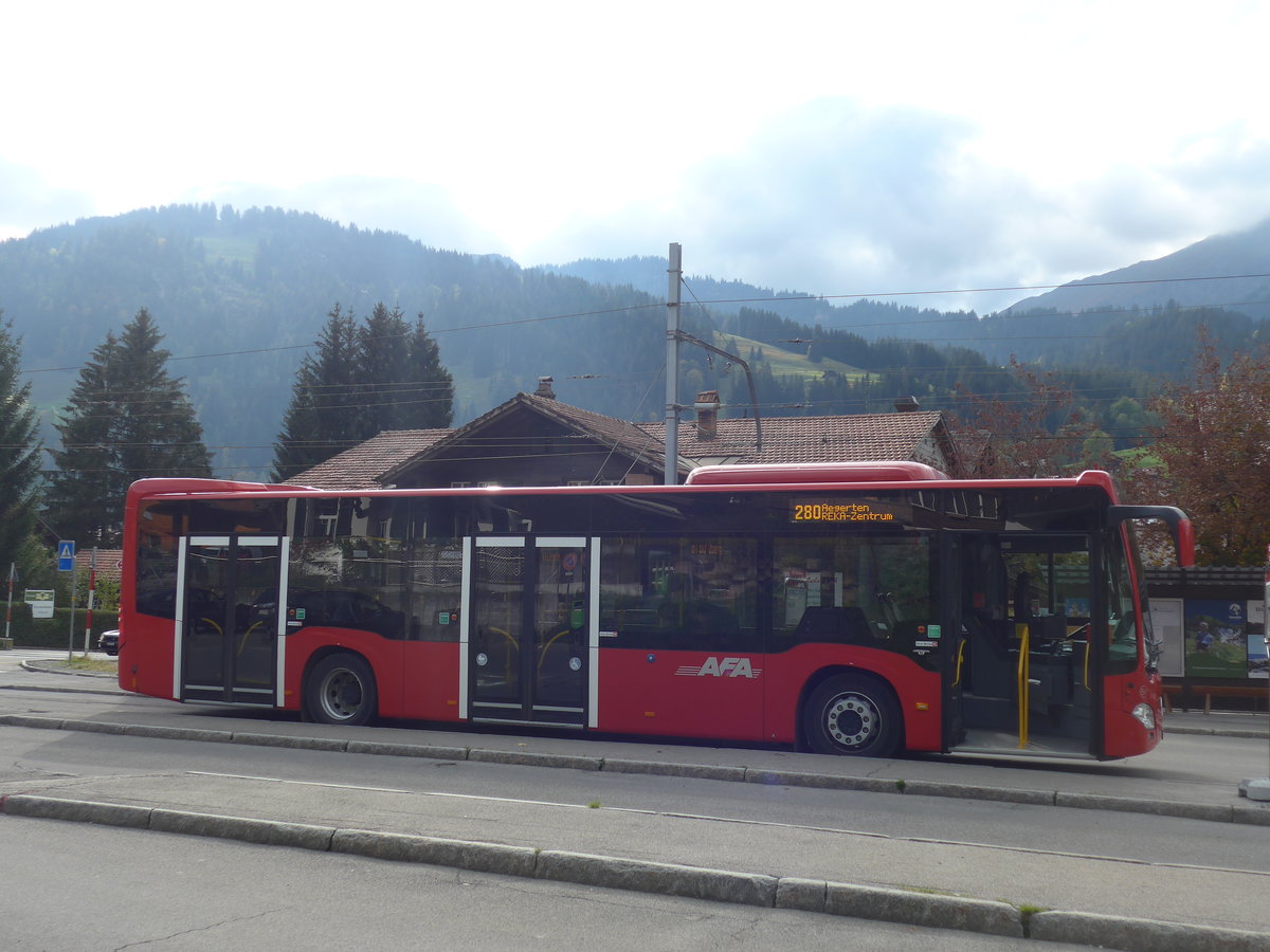 (198'120) - AFA Adelboden - Nr. 54/BE 611'056 - Mercedes am 7. Oktober 2018 beim Bahnhof Lenk