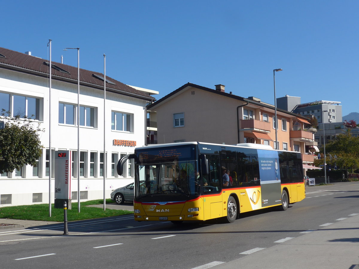 (198'250) - PostAuto Ostschweiz - SG 436'001 - MAN am 13. Oktober 2018 beim Bahnhof Uznach