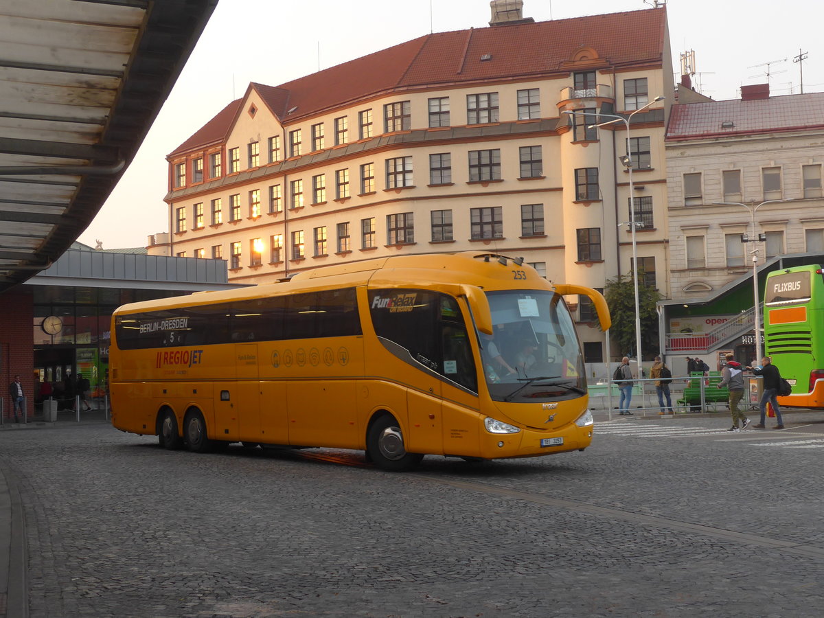 (198'454) - Student Agency, Brno - Nr. 253/1BI 3253 - Volvo/Irizar am 18. Oktober 2018 in Praha, Florenc