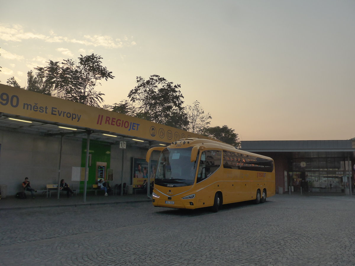 (198'458) - Student Agency, Brno - Nr. 262/1BJ 9262 - Scania/Irizar am 18. Oktober 2018 in Praha, Florenc