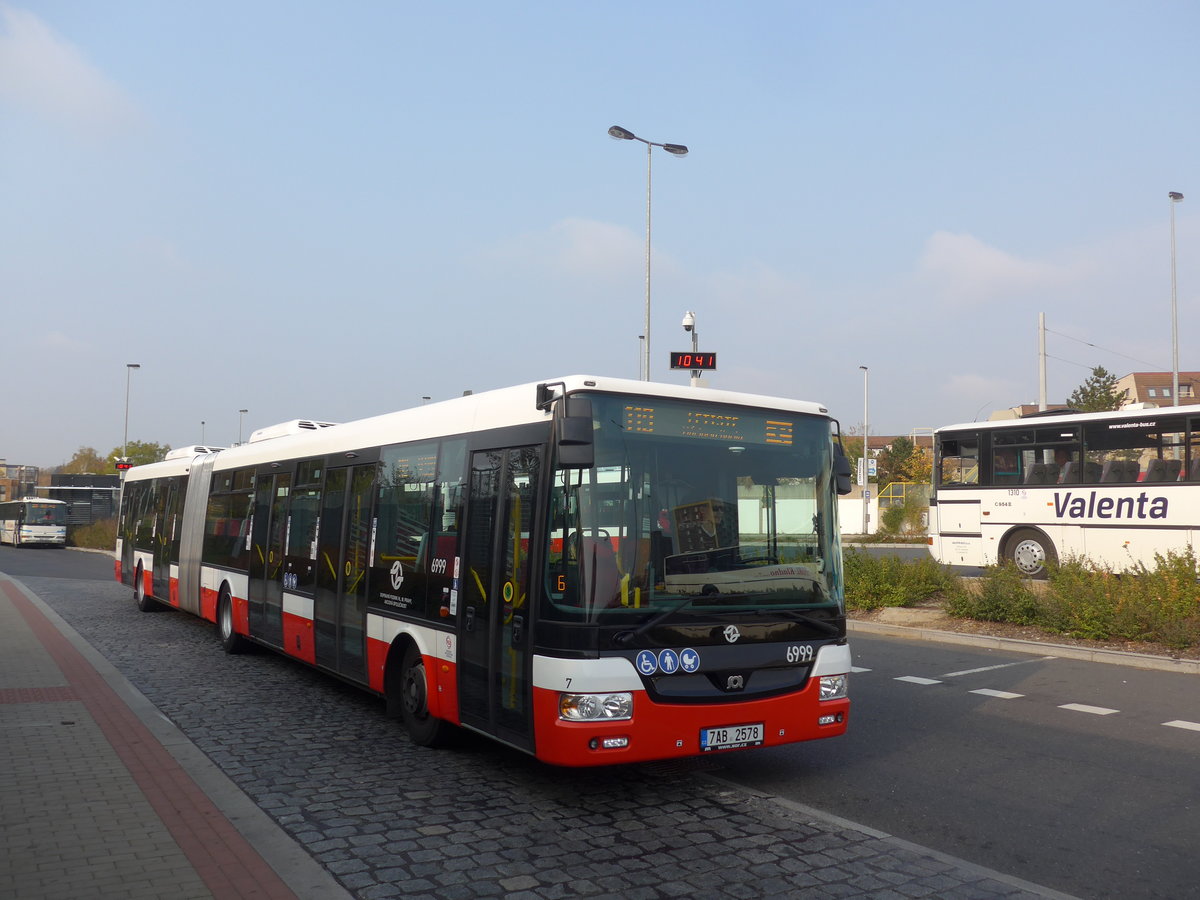 (198'522) - DPP Praha - Nr. 6999/7AB 2578 - SOR am 19. Oktober 2018 in Praha, Ndraz Veleslavn