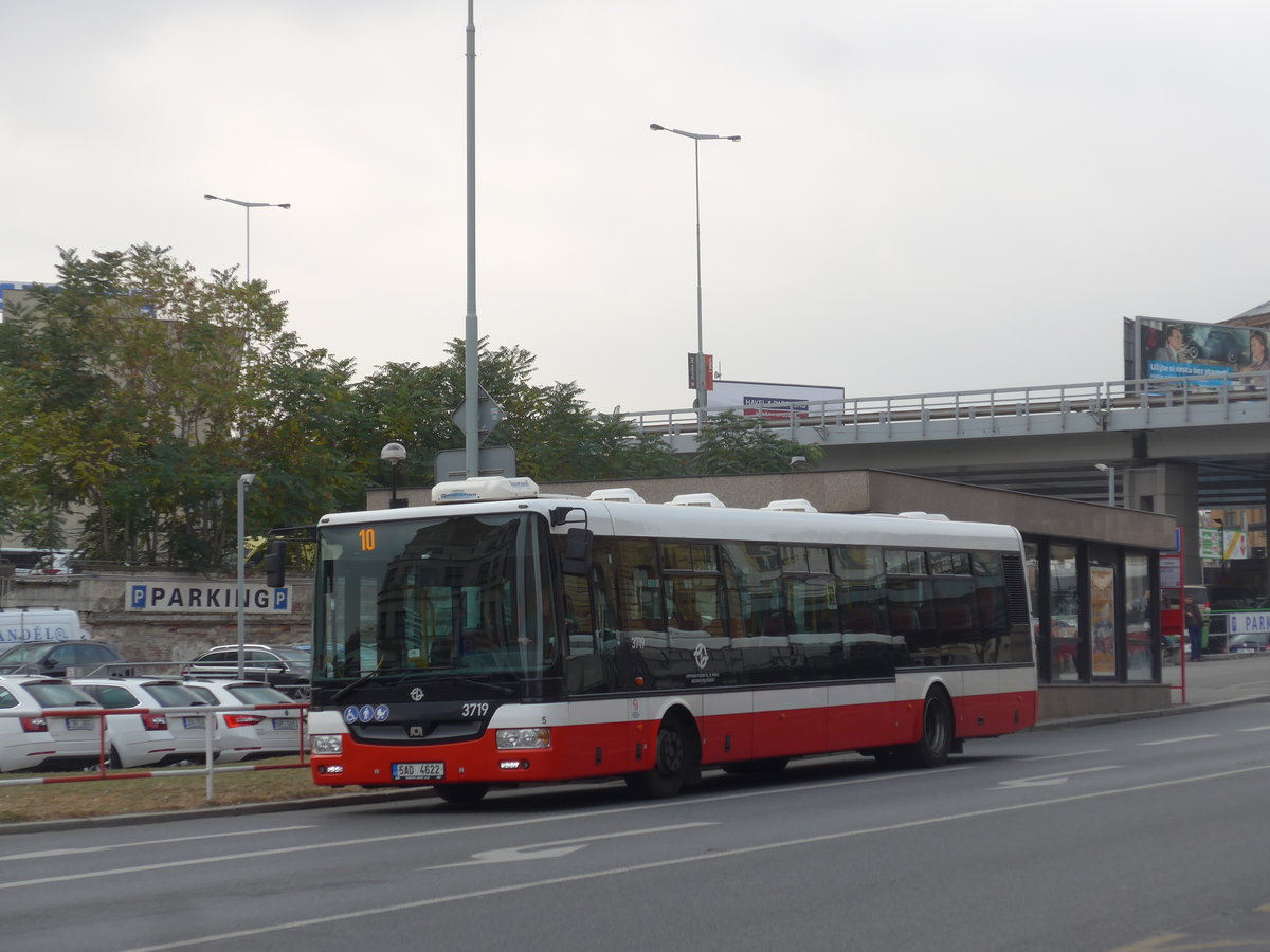 (198'598) - DPP Praha - Nr. 3719/5AD 4622 - SOR am 19. Oktober 2018 in Praha, Florenc