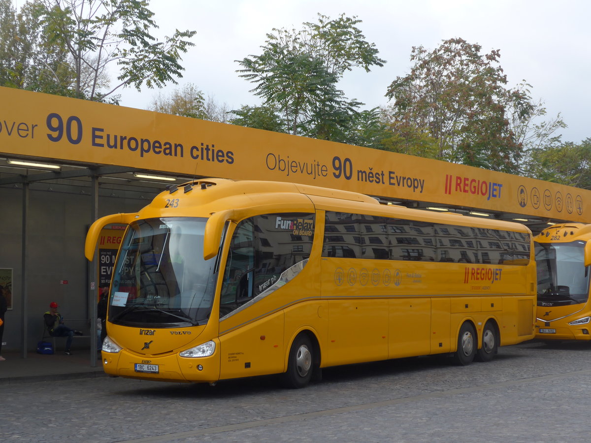 (198'615) - Student Agency, Brno - Nr. 243/1BC 6243 - Volvo/Irizar am 19. Oktober 2018 in Praha, Florenc