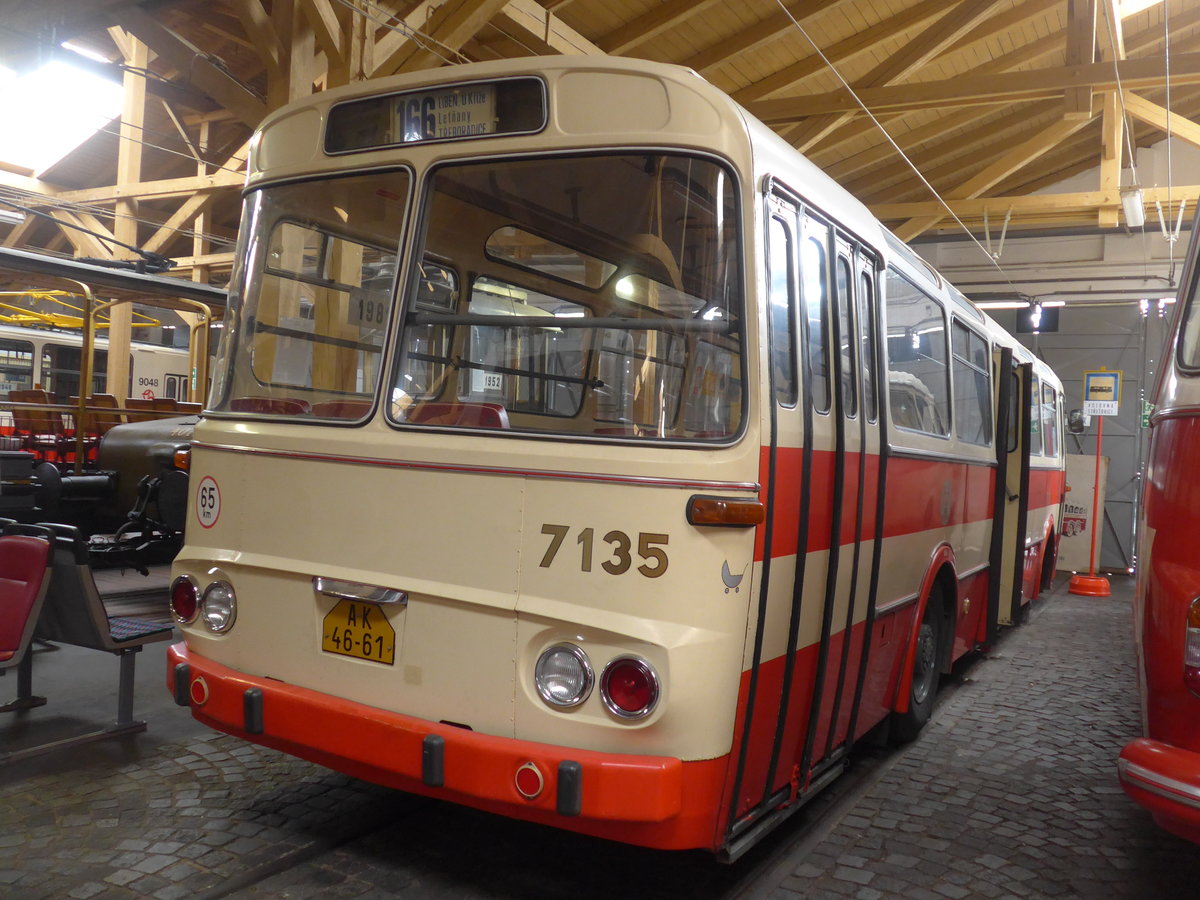 (198'832) - DPP Praha - Nr. 7135/AK-46-61 - Karosa-Skoda am 20. Oktober 2018 in Praha, PNV-Museum