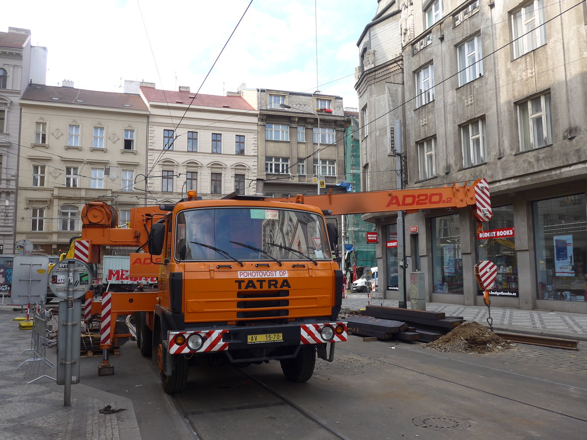 (198'871) - DPP Praha - AV 15-70 - Tatra am 20. Oktober 2018 in Praha, Lazarask