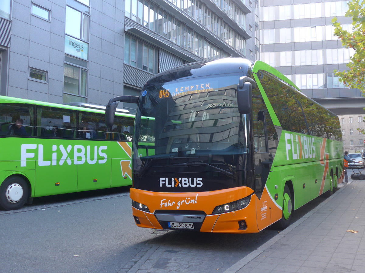 (198'967) - Schrder, Langenau - UL-SC 870 - Neoplan am 21. Oktober 2018 in Nrnberg, Zentraler Busbahnhof