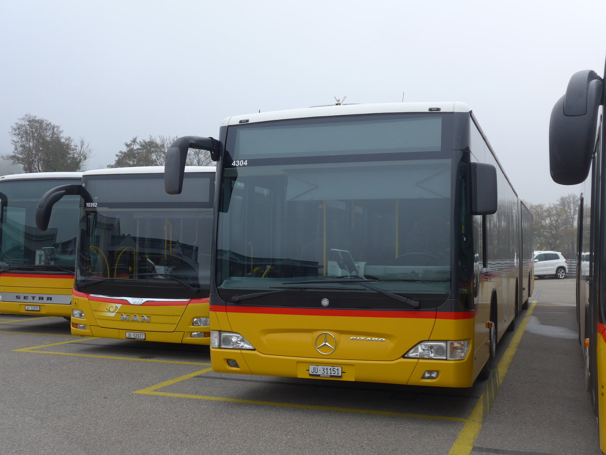 (199'203) - CarPostal Ouest - JU 31'151 - Mercedes (ex Nr. 34) am 4. November 2018 in Develier, Parkplatz