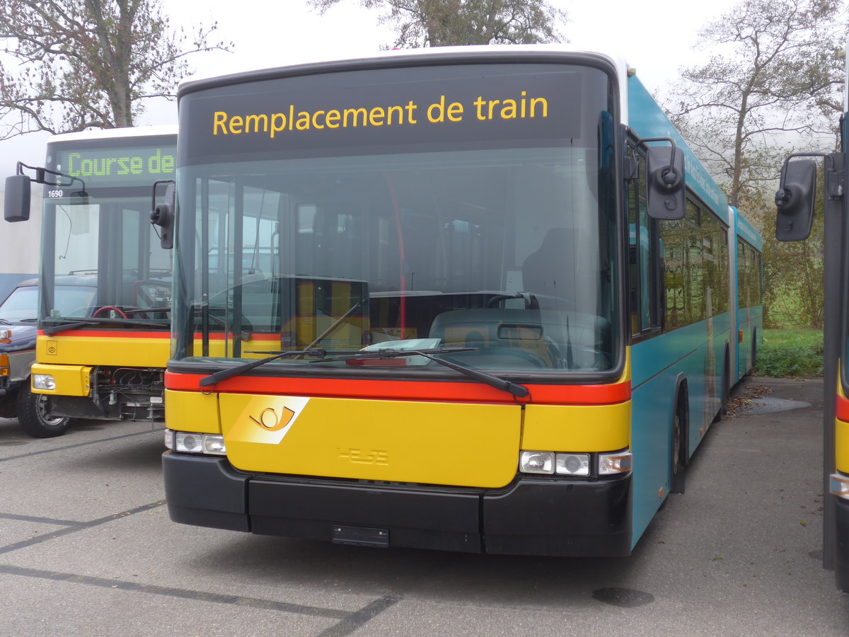 (199'221) - PostAuto Bern - Nr. 797 - Volvo/Hess (ex Bernmobil, Bern Nr. 258) am 4. November 2018 in Develier, Parkplatz