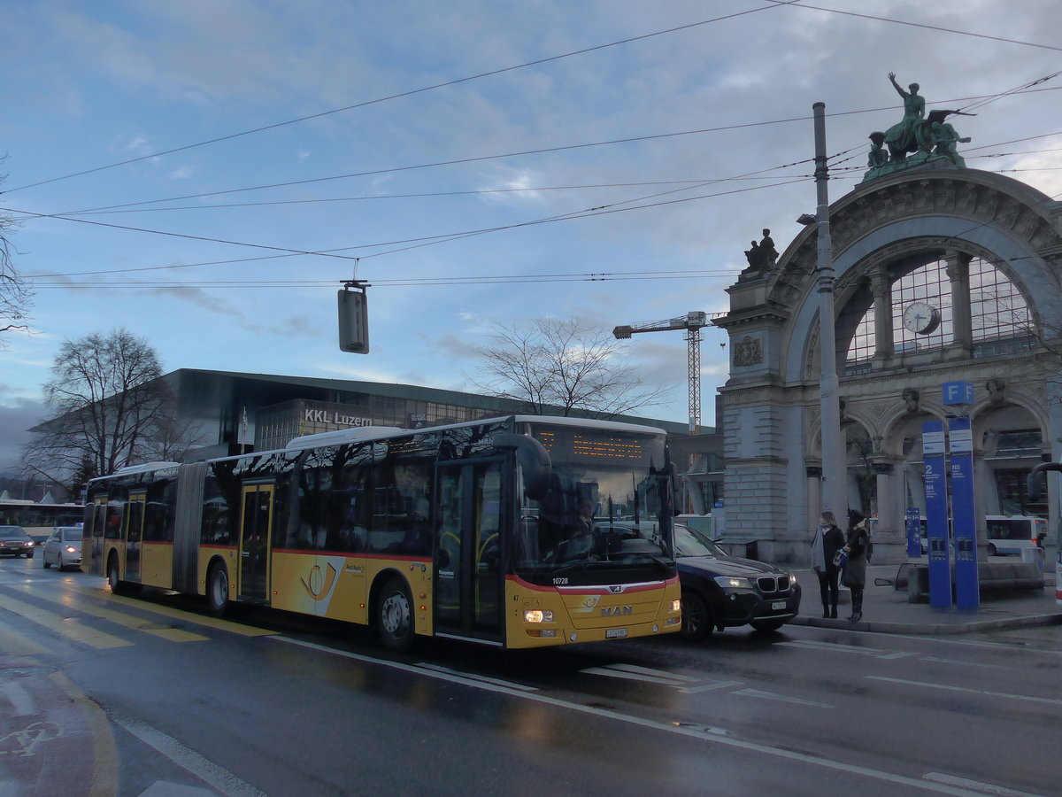 (200'172) - SB Trans, Sursee - Nr. 47/LU 243'967 - MAN am 24. Dezember 2018 beim Bahnhof Luzern