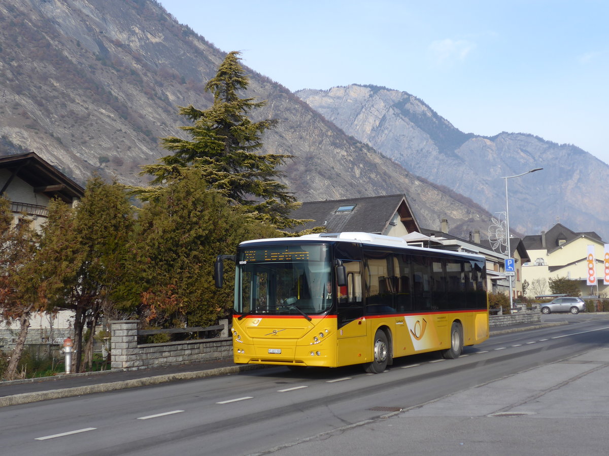 (200'400) - Buchard, Leytron - VS 461'300 - Volvo am 30. Dezember 2018 in Leytron, Route de Saillon