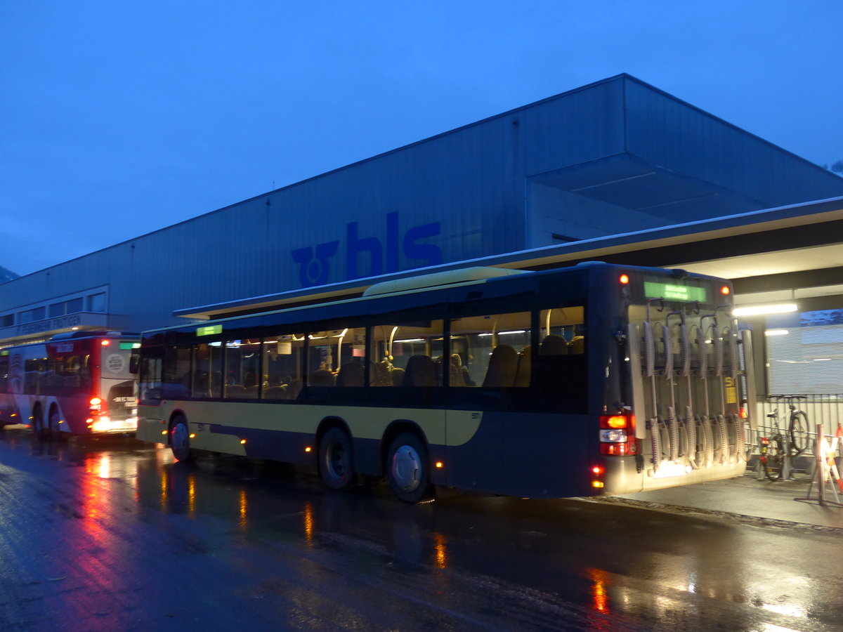 (200'668) - STI Thun - Nr. 151/BE 801'151 - MAN am 12. Januar 2019 beim Bahnhof Frutigen