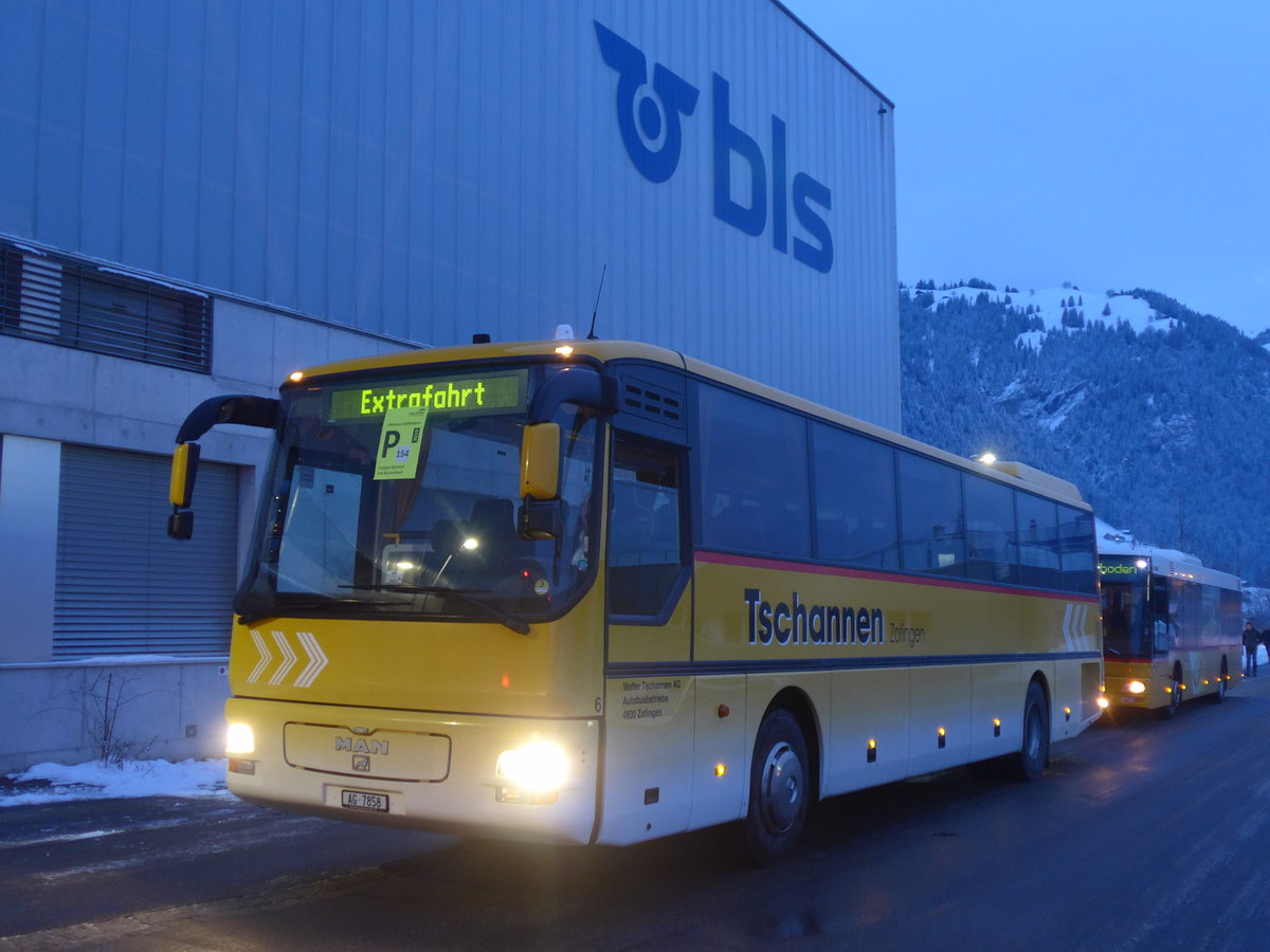 (200'681) - Tschannen, Zofingen - Nr. 6/AG 7858 - MAN (ex STI Thun Nr. 39) am 12. Januar 2019 beim Bahnhof Frutigen