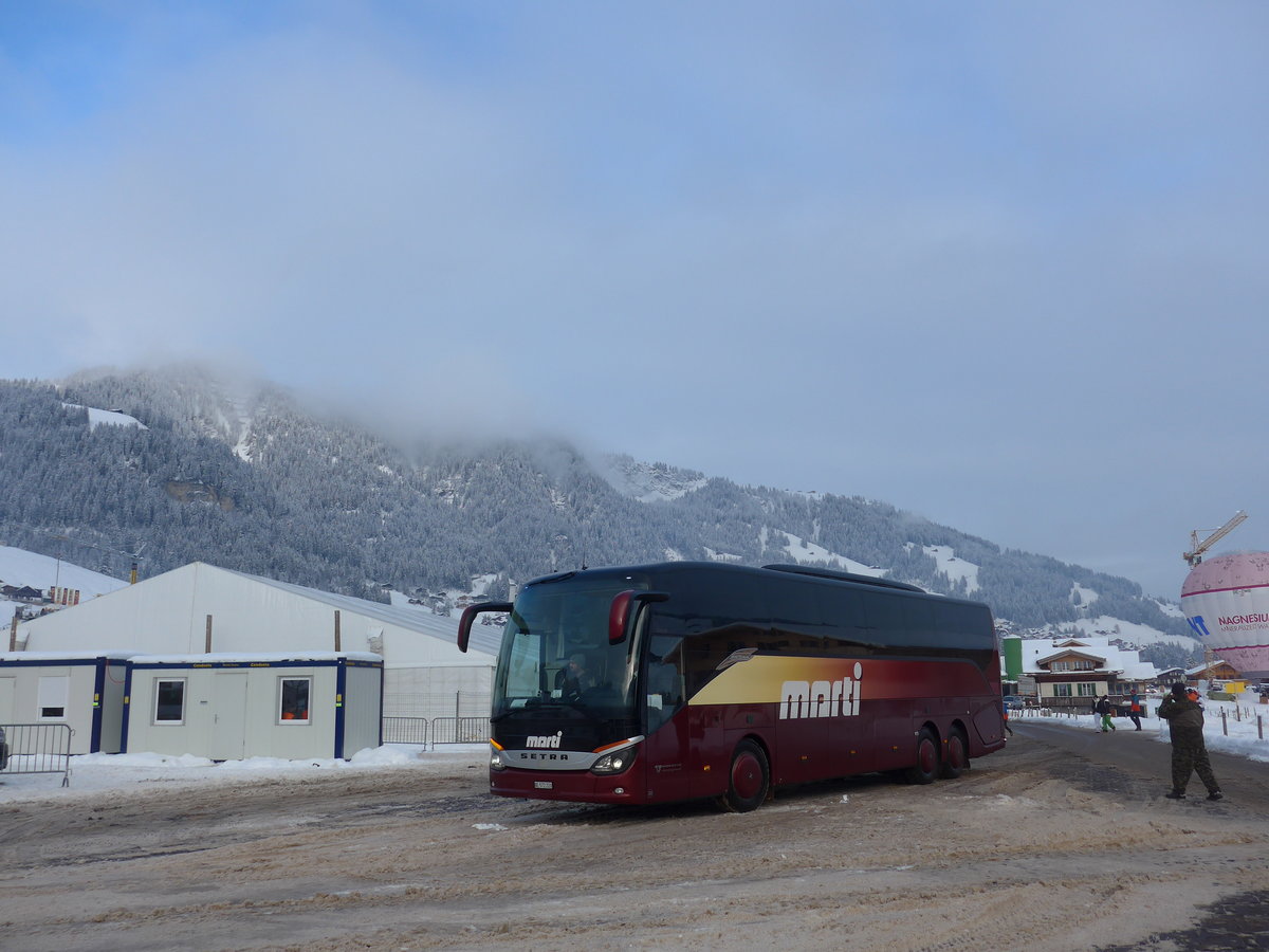 (200'859) - Marti, Kallnach - Nr. 20/BE 572'220 - Setra am 12. Januar 2019 in Adelboden, Weltcup