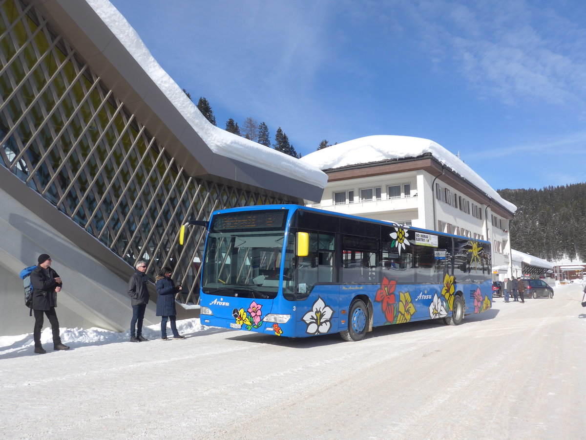 (201'259) - Pfosi, Arosa - Nr. 3/GR 154'243 - Mercedes am 19. Januar 2019 beim Bahnhof Arosa