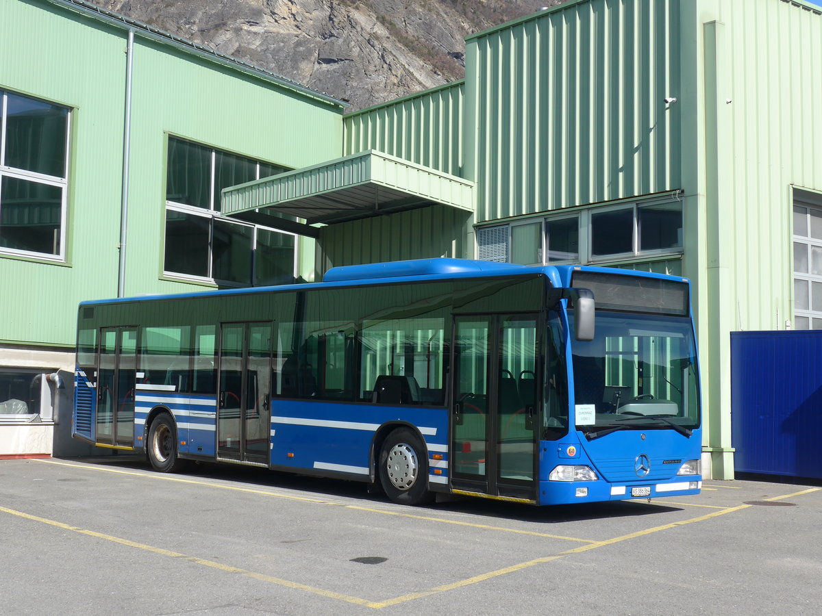 (202'386) - Buchard, Leytron - Nr. 60/VS 386'364 - Mercedes (ex AFA Adelboden Nr. 91; ex AFA Adelboden Nr. 2) am 16. Mrz 2019 in Leytron, Garage