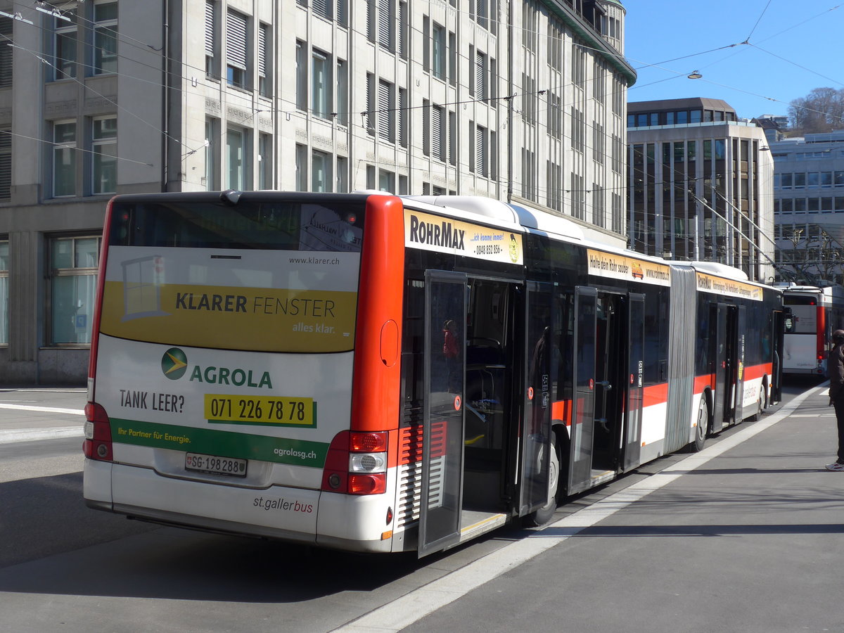 (202'749) - St. Gallerbus, St. Gallen - Nr. 288/SG 198'288 - MAN am 21. Mrz 2019 beim Bahnhof St. Gallen