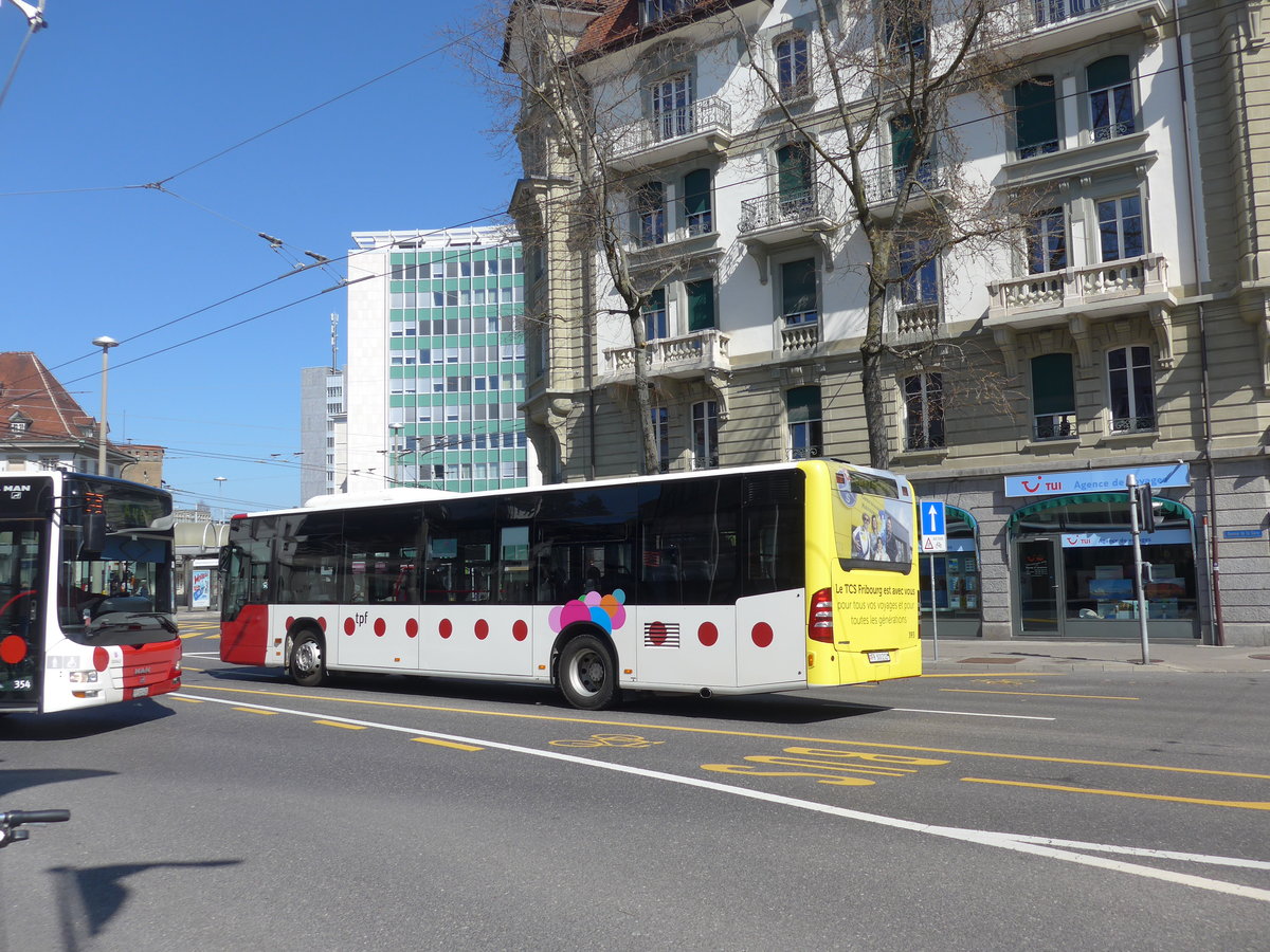 (203'236) - TPF Fribourg - Nr. 393/FR 300'212 - Mercedes (ex Nr. 801) am 24. Mrz 2019 beim Bahnhof Fribourg