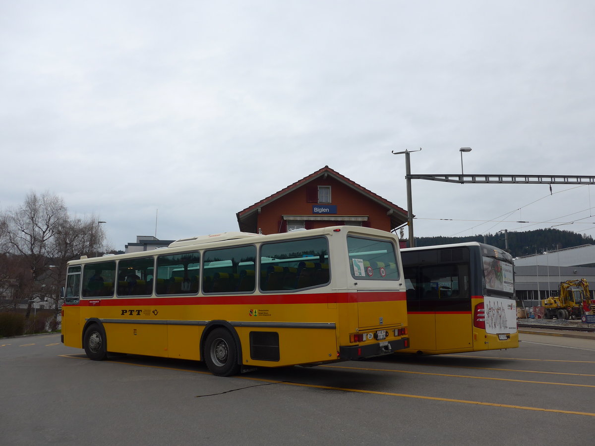 (203'476) - Bernair, Mnsingen - BE 651'182 - Saurer/Tscher (ex Schebath, Lauerz; ex Albin, Fllanden; ex Heim, Flums) am 7. April 2019 beim Bahnhof Biglen