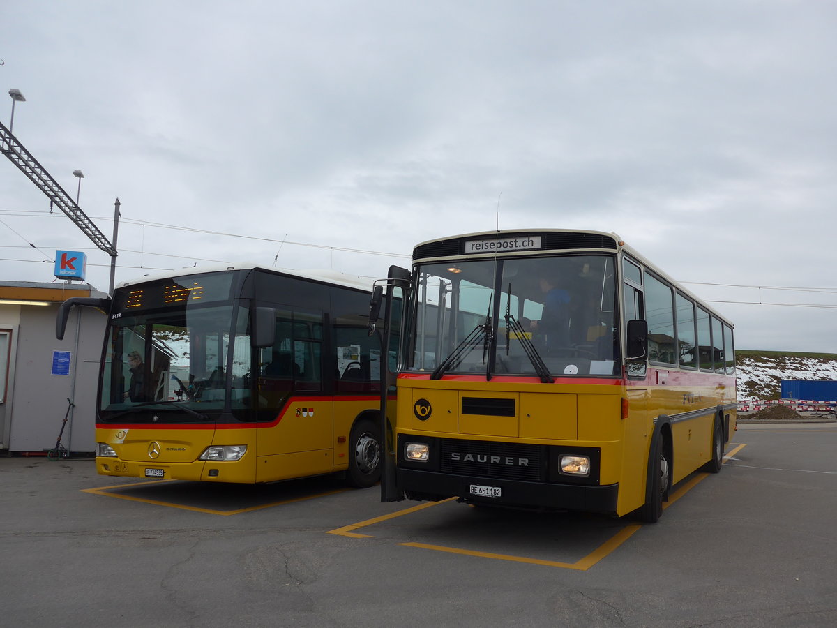 (203'478) - Bernair, Mnsingen - BE 651'182 - Saurer/Tscher (ex Schebath, Lauerz; ex Albin, Fllanden; ex Heim, Flums) am 7. April 2019 beim Bahnhof Biglen